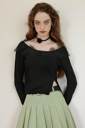 Cest_Side slit embroidery knit top_BLACK