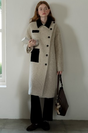 Cest_Oblique placket coat