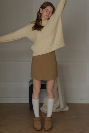 Cest_Suede pleated skirt_BEIGE