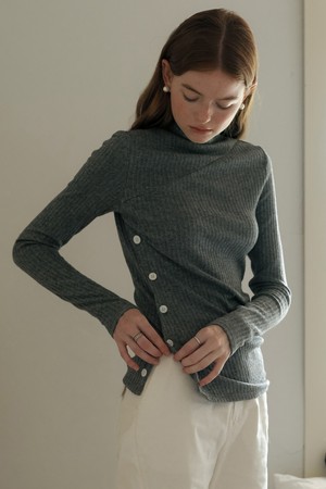 Cest_Side open button knitted top_GRAY