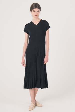 WED_V neck sleeveless dress_BLACK