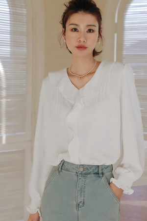 LS_Collar wave white blouse