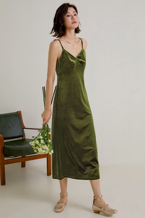 LS_Velvet Slip dress_OLIVE