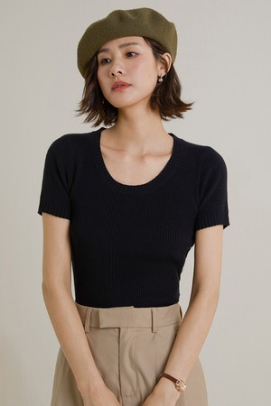 LS_Black short-sleeved sweater