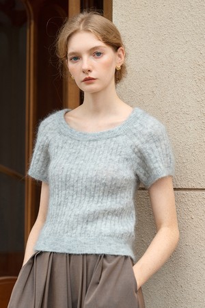 SR_Natural texture round neck knit