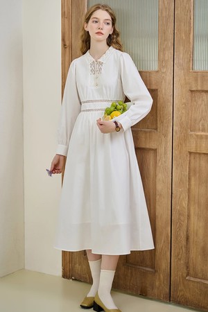 SR_Lace paneled hollow puff dress