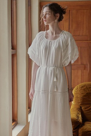 PM_Summer vacation white bubble dress