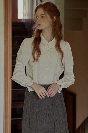 PM_Apricot pleated puff sleeve shirt