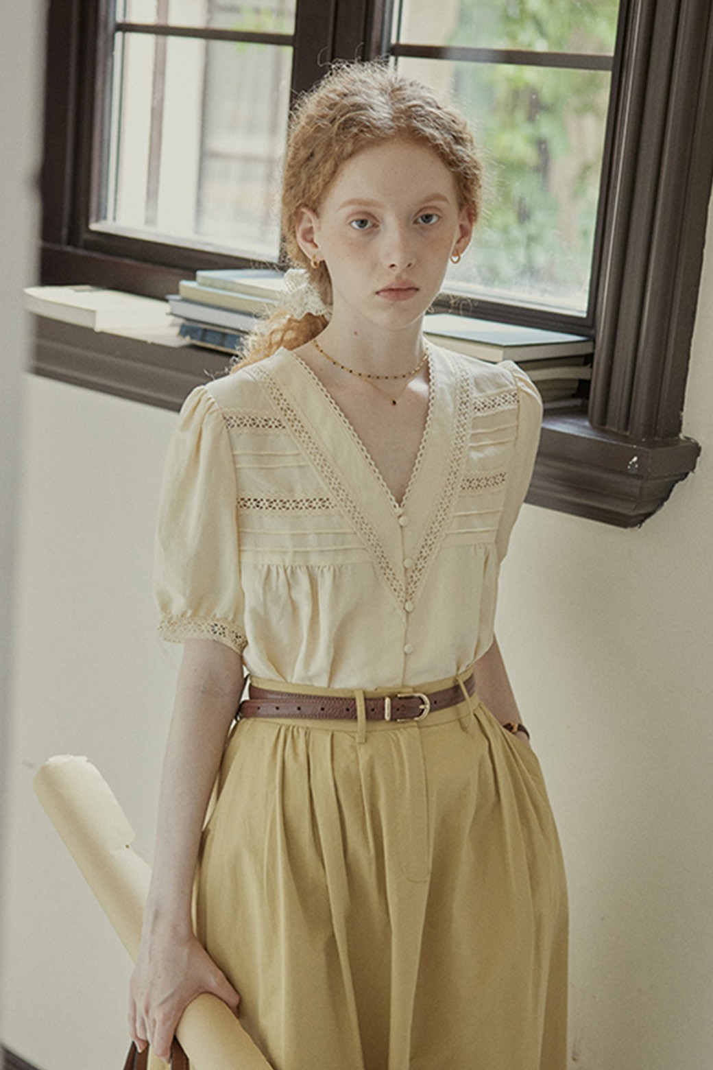 Proud Mary - 셔츠 - PM_Vanilla v-neck hollow shirt