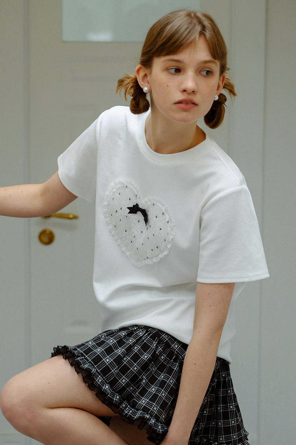 DUNDROP - 반소매 티셔츠 - DD_Lace heart short sleeve top