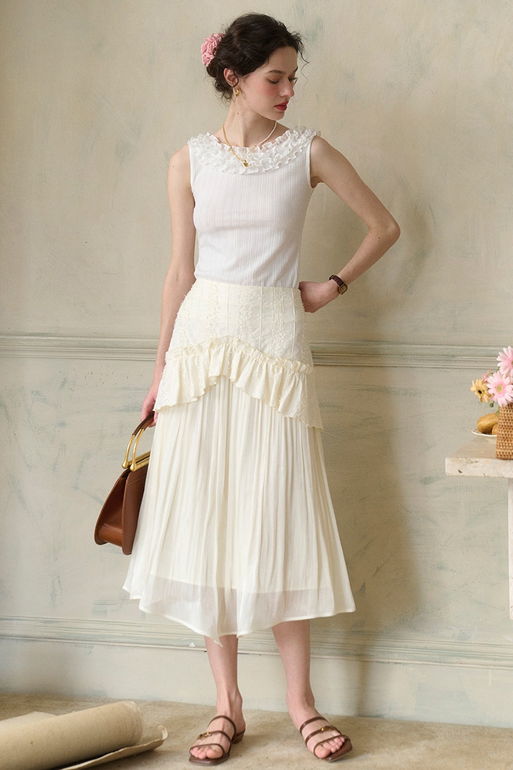 Simple Retro - 민소매티셔츠 - SR_lace neck sleeveless top_WHITE