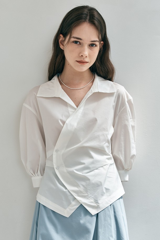 WE'DEE - 셔츠 - WD_Asymmetric button shirt_WHITE