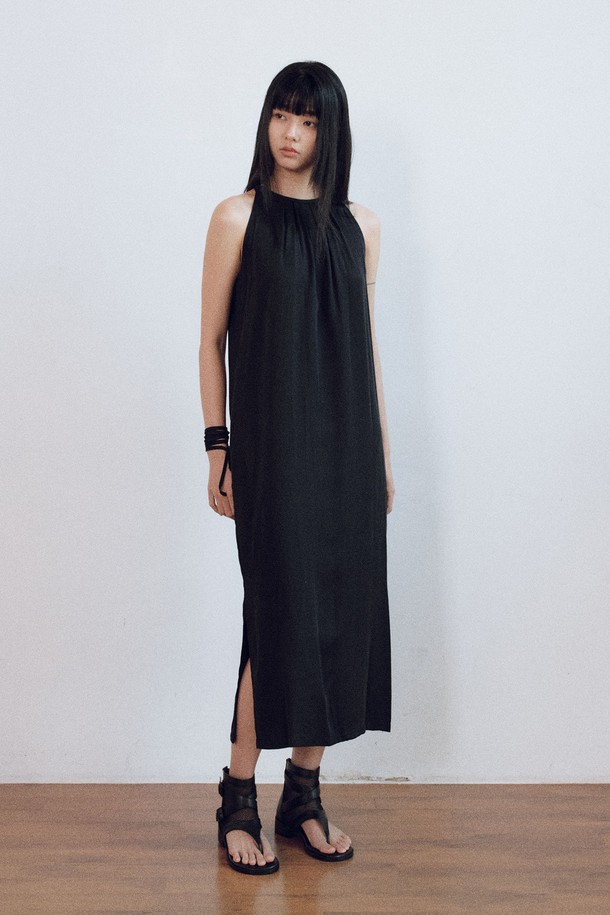 itte - 민소매 원피스 - IT_Round neck elegant dress_BLACK