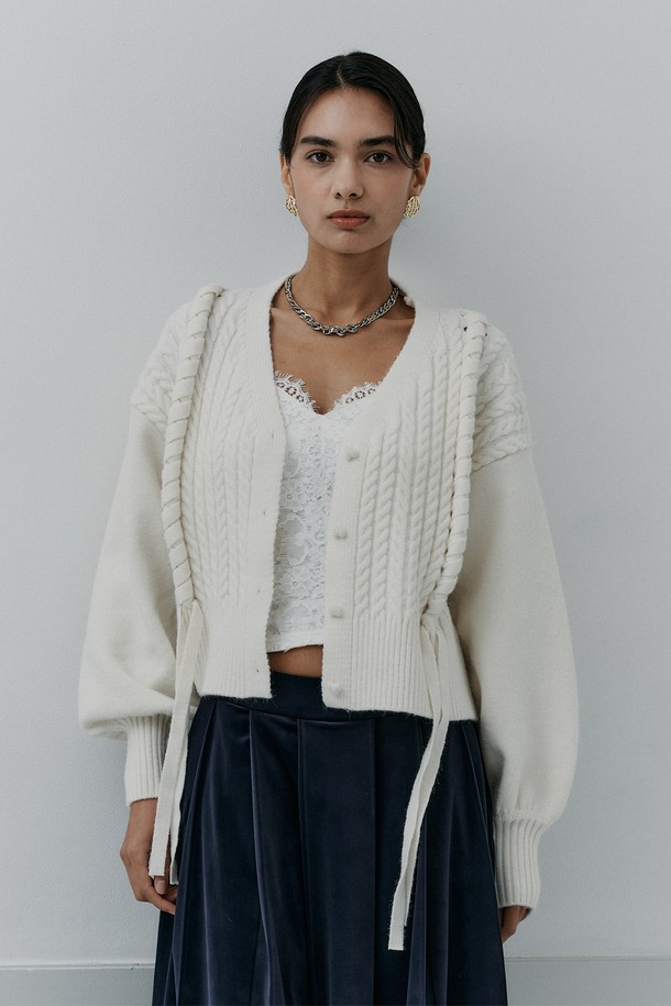 itte - 가디건 - IT_V-neck heart button knit cardigan