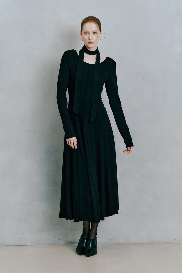 itte - 긴소매 원피스 - IT_Black vertical stitching dress