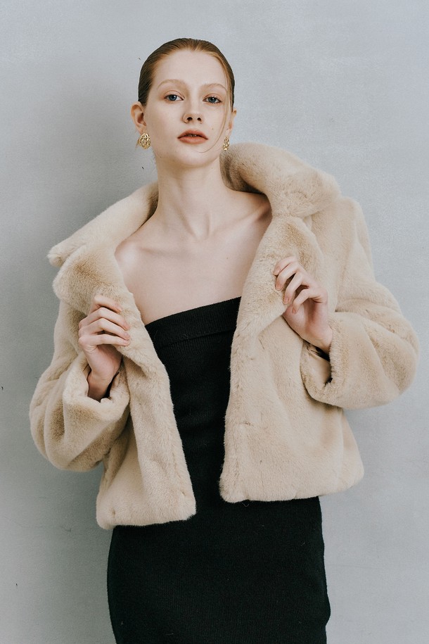 itte - 점퍼 - IT_Soft collar beige fur jacket