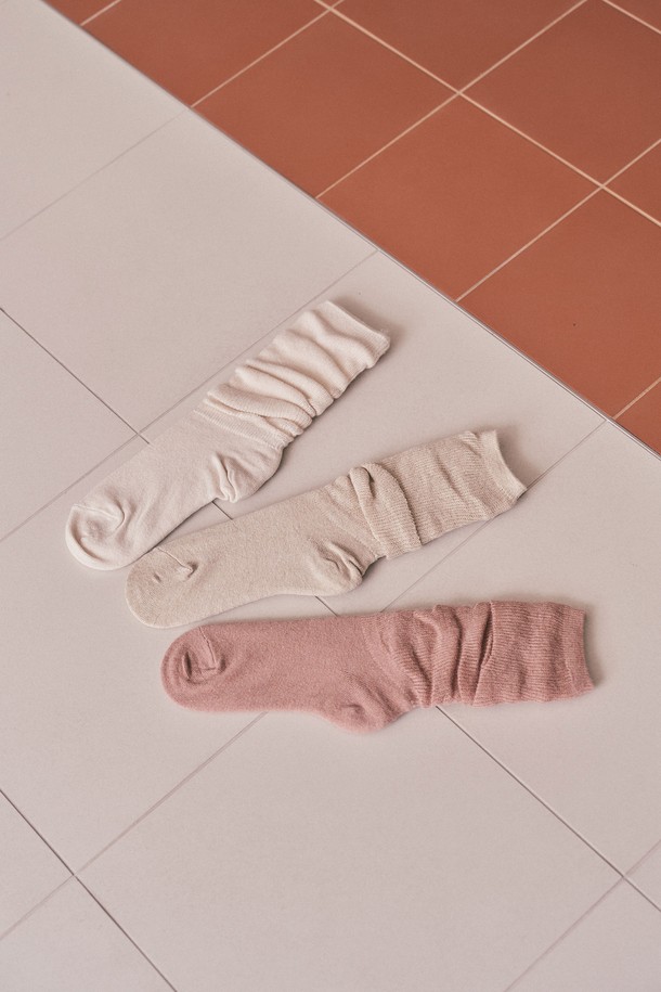 Aei&Rei - 양말 - AR_Basic middle socks_3color