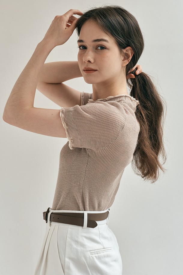 WE'DEE - 반소매 티셔츠 - WD_Slim shirring sleeve top_BEIGE