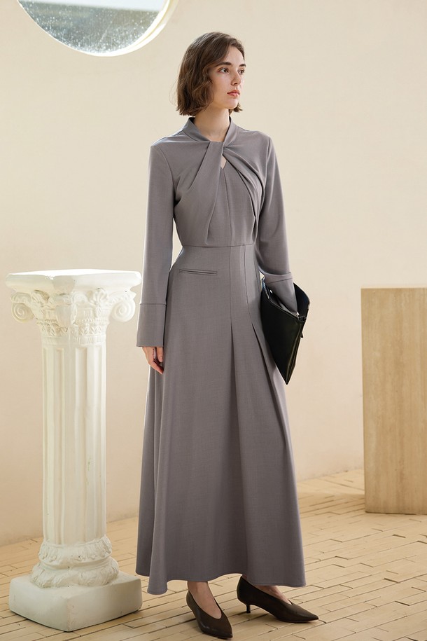 YYIAM - 긴소매 원피스 - YY_Gray tuck detail long dress