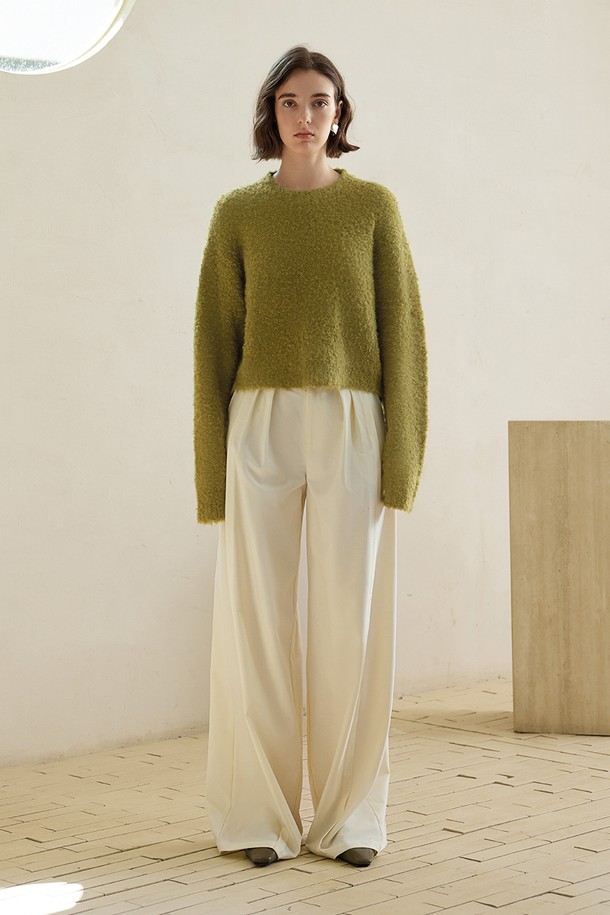 YYIAM - 스웨터 - YY_Cozy green knit top