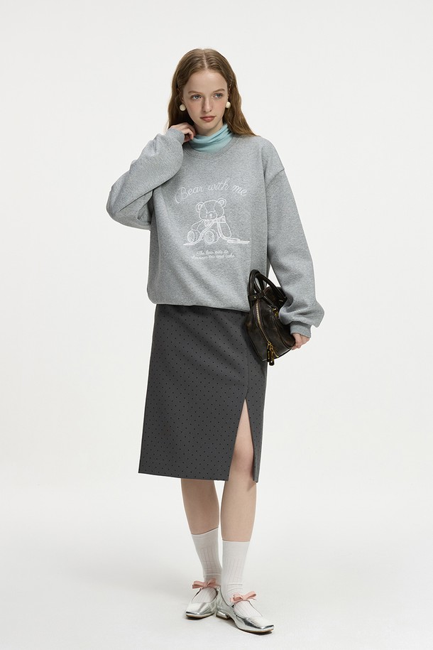 WE'DEE - 스웻셔츠 - WD_Teddy bear embroidery sweater