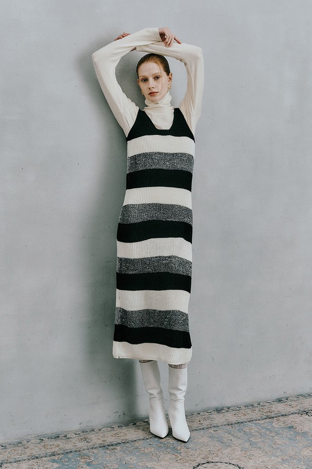 itte - 민소매 원피스 - IT_Striped knit sleeveless dress