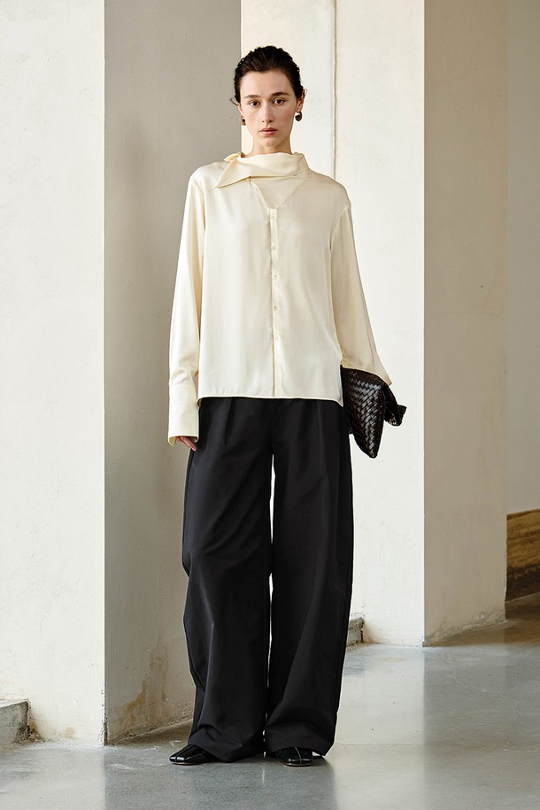 YYIAM - 셔츠 - YY_Irregular neck long sleeve shirt