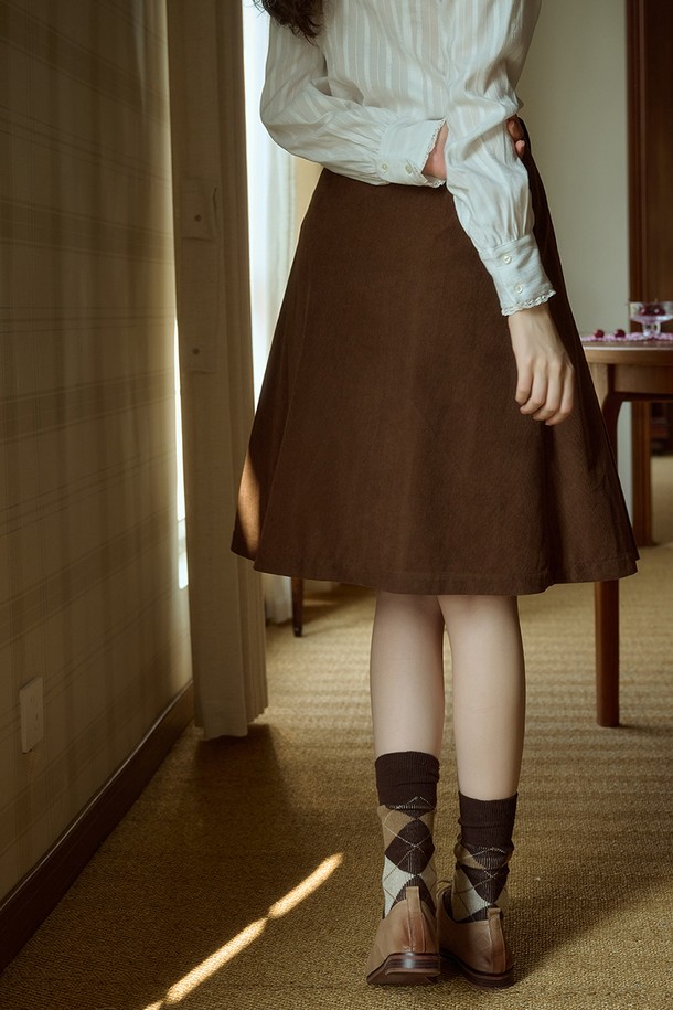 Simple Retro - 미디스커트 - SR_Corduroy pleated skirt_BROWN