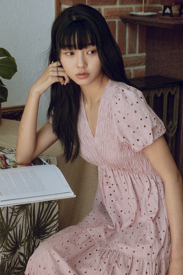 itte - 반소매 원피스 - IT_V-neck cut out dress_PINK