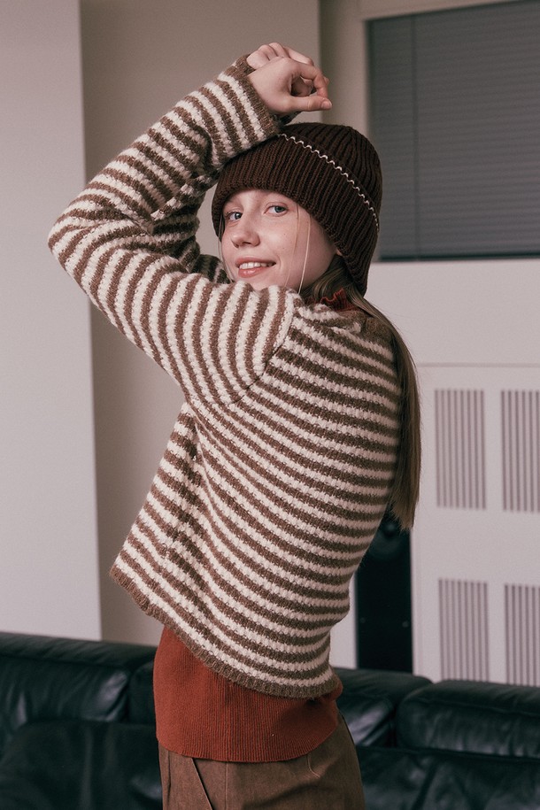 Aei&Rei - 스웨터 - AR_Brown striped crop knit sweater