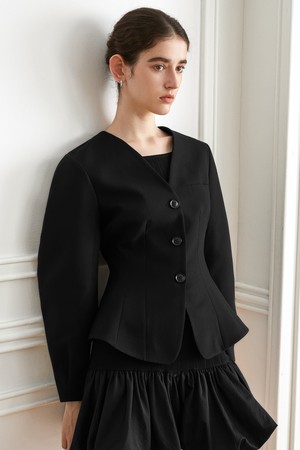 YY_Black v-neck puff Jacket