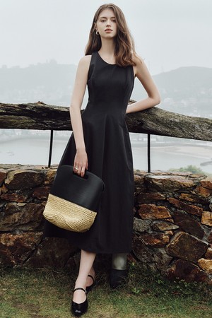 WD_Temperament sleeveless dress_BLACK