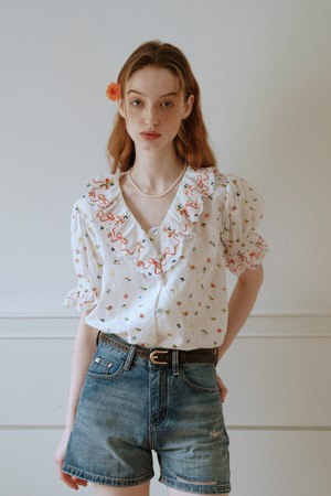 Cest_Embroidered floral ruffle blouse