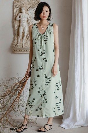 LS_Loose v-neck beach dress