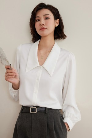 LS_White point collar shirt