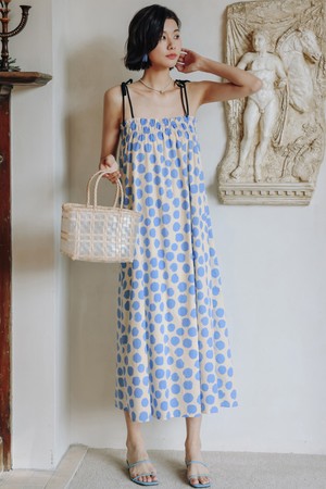 LS_Blue polka dot dress