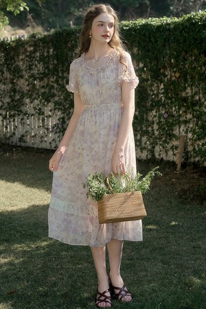 SR_Romantic lace floral dress