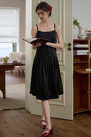 SR_Black organ pleate dress