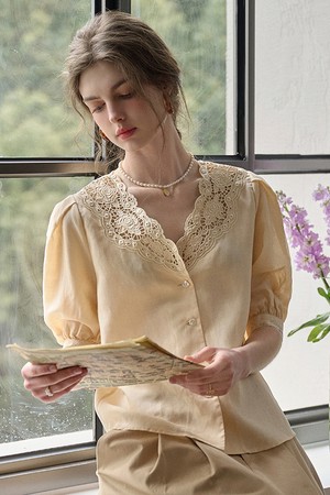 SR_Embroidery linen blouse