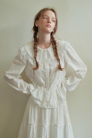 Cest_Pure white lace collar shirt