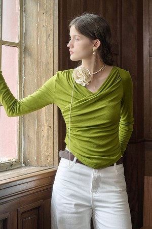 SR_Cross pleated wool long sleeve top