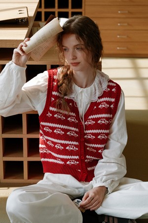 Cest_Holiday red pattern vest