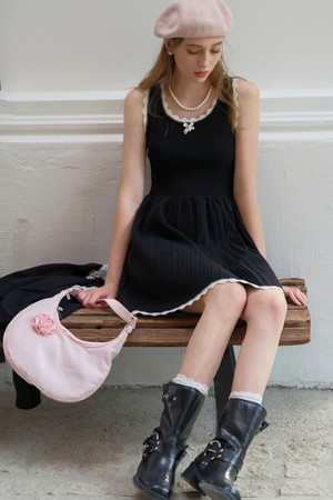 Cest_Black bow sleeveless dress