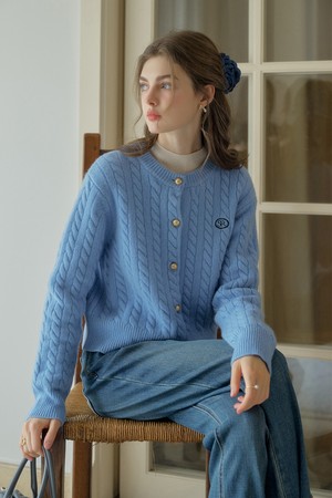 SR_Literary wool cable knit cardigan