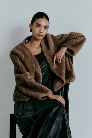 IT_Elegant soft fur jacket_BROWN