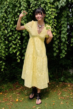 IT_V-neck cut out dress_YELLOW