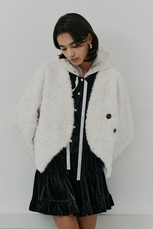 IT_Winter v-neck fur jacket_IVORY