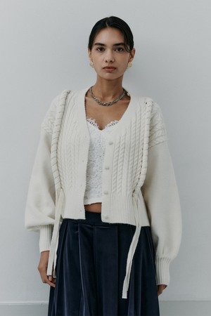 IT_V-neck heart button knit cardigan