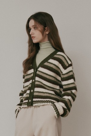 AR_Green tea turtleneck knit top