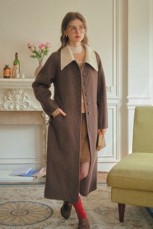 SR_Contrast-colored collar wool coat